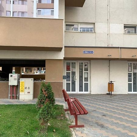Lovely Bacau 1 Bedroom Apartment Zewnętrze zdjęcie