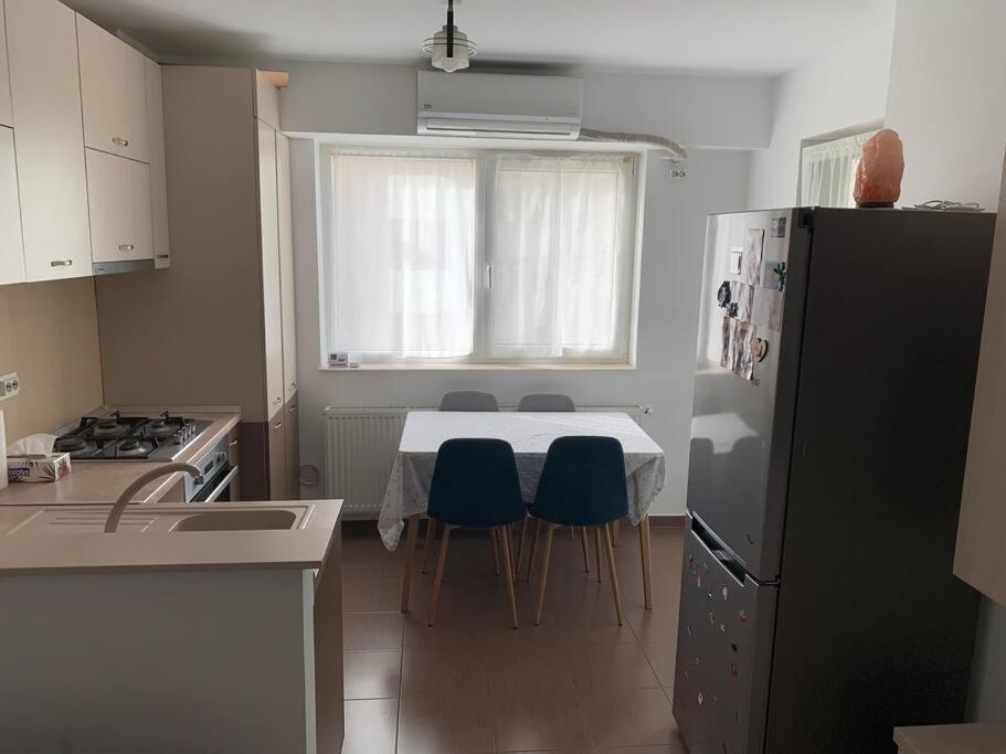 Lovely Bacau 1 Bedroom Apartment Zewnętrze zdjęcie