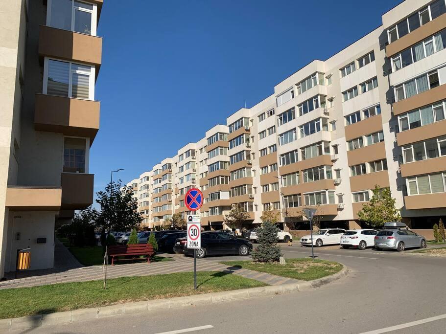 Lovely Bacau 1 Bedroom Apartment Zewnętrze zdjęcie