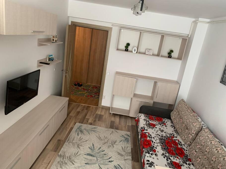 Lovely Bacau 1 Bedroom Apartment Zewnętrze zdjęcie